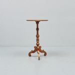 1181 1089 PEDESTAL TABLE